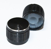Ручка для резистора D/Hкорп - 17/13мм, на круглый вал (тип KC) алюминий, черно-серебристая